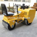 Diesel Mini Ride on Vibratory Roller for Sale (FYL-855)